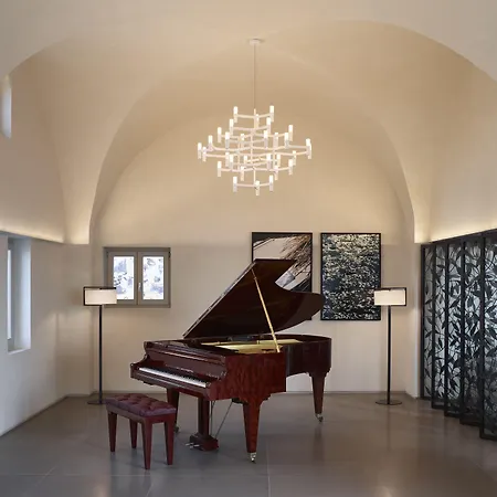 Bordeaux 산토리니