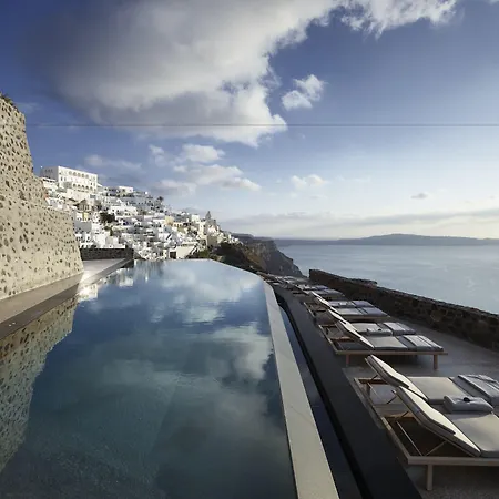 Bordeaux Hotel Fira (Santorini)