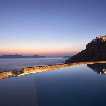 Bordeaux Hotel Fira (Santorini)