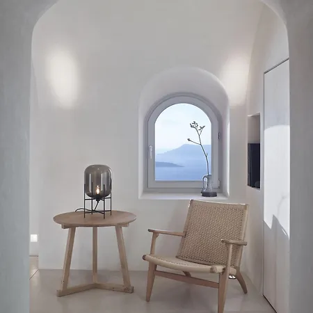 Bordeaux Hotel Fira (Santorini)