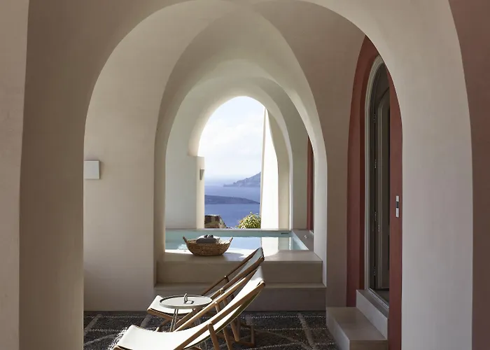 Bordeaux Hotel Fira (Santorini)