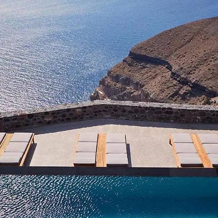 Bordeaux Fira (Santorini)