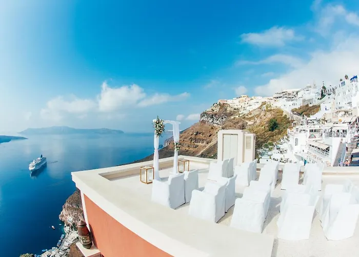 Bordeaux Hotel Fira (Santorini)