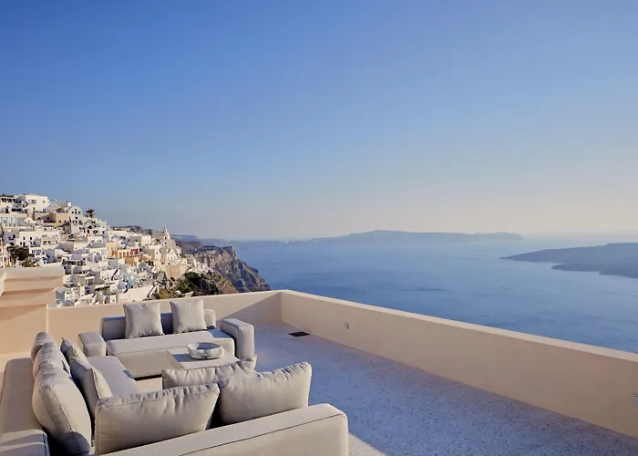 Bordeaux Hotel Fira (Santorini)